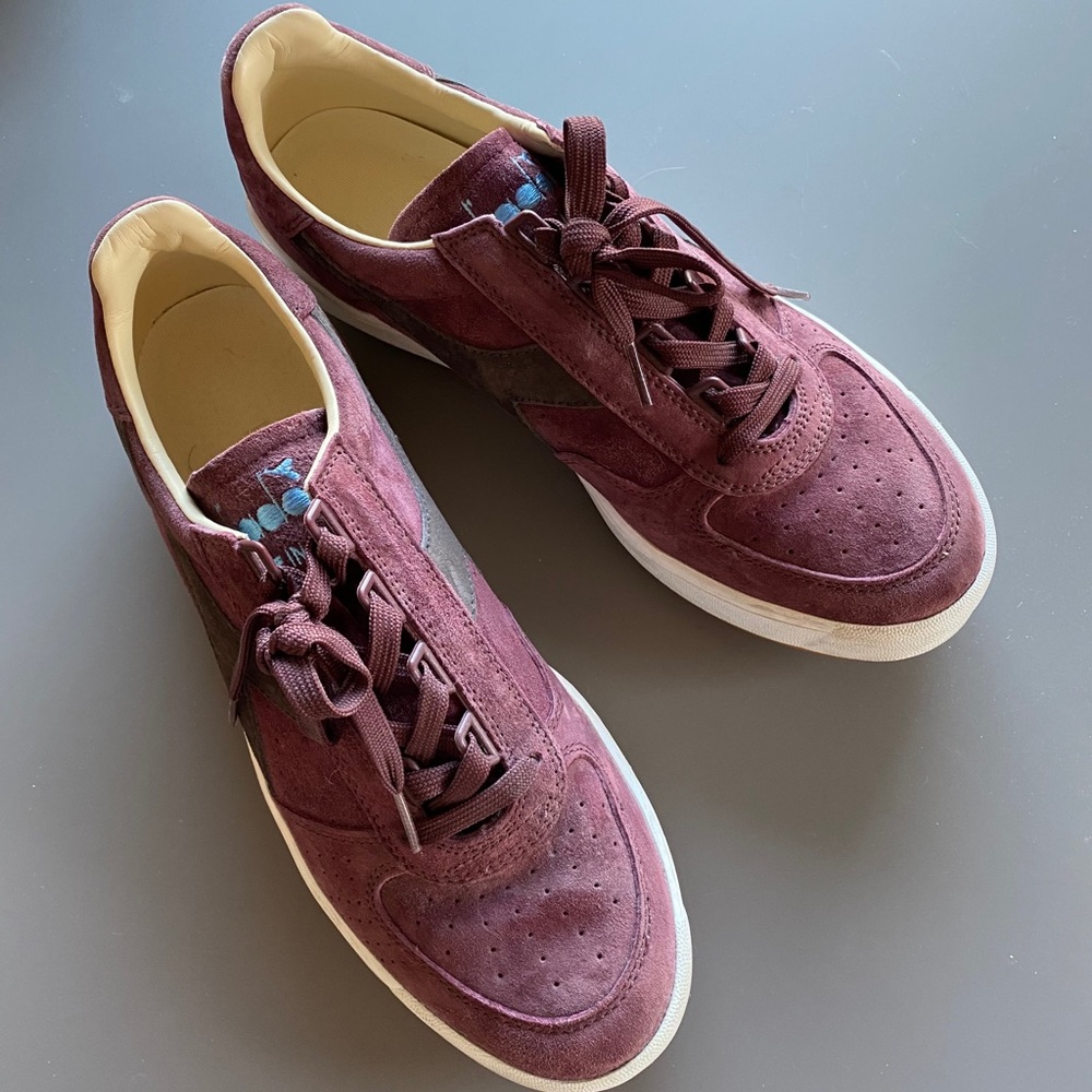 Diadora Size 10.5 almost NEW sneakers